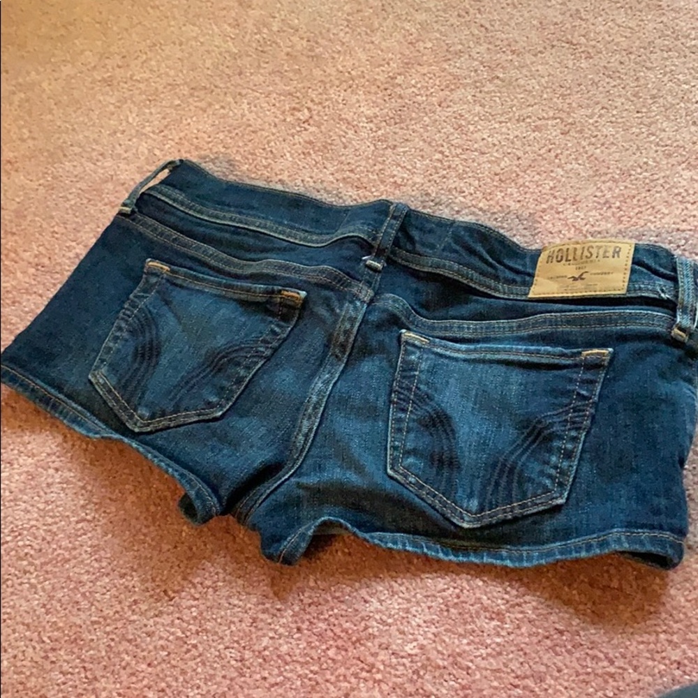 Size 5 Hollister Shorts
